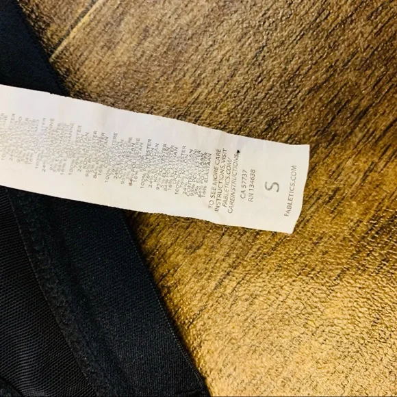 Fabletics Black Mesh Sports Bra SMALL - Picture 7 of 7